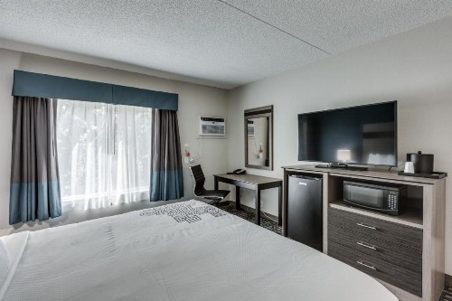 Days Inn & Suites by Wyndham Spokane - image 26