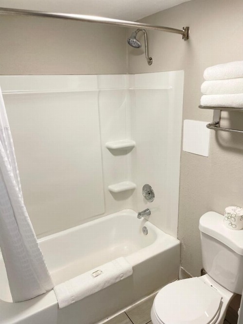 Days Inn & Suites by Wyndham Spokane - image 34
