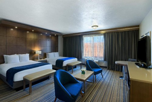 Oxford Suites Spokane Downtown - image 44
