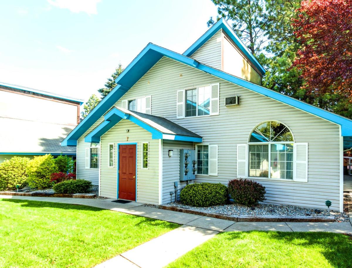 Turning Leaf Furnished Townhomes - image 6