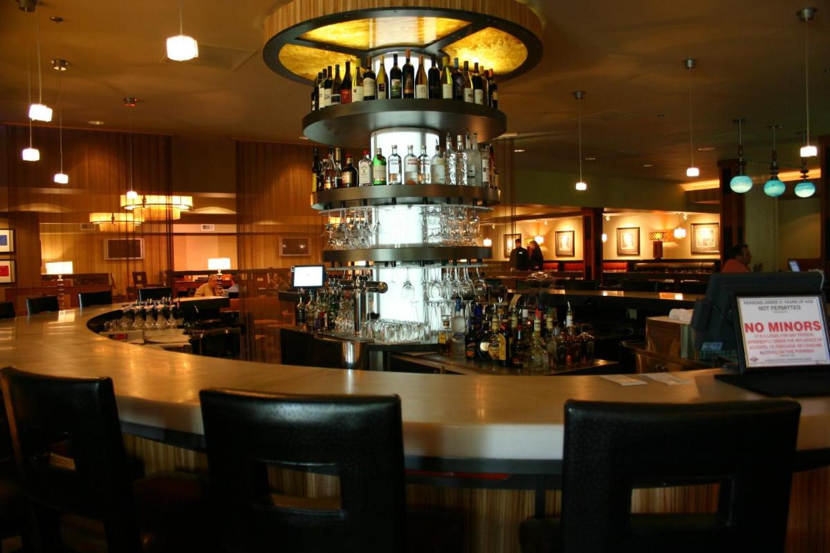 Mirabeau Park Hotel - image 4