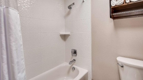 Best Western Plus Spokane North - image 9