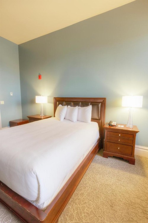 Montvale Hotel - image 17