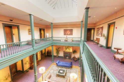Montvale Hotel - image 43