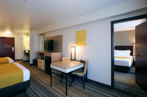 Oxford Suites Spokane Valley - image 10