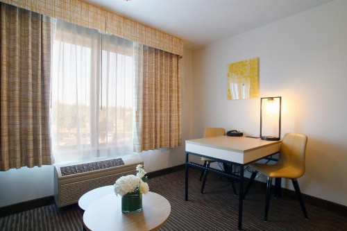 Oxford Suites Spokane Valley - image 17