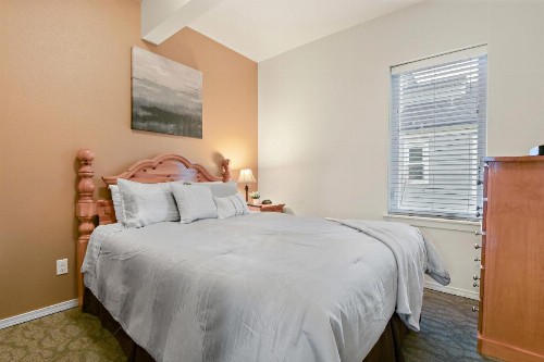 Maple Leaf Manor Furnished Apartments - image 21