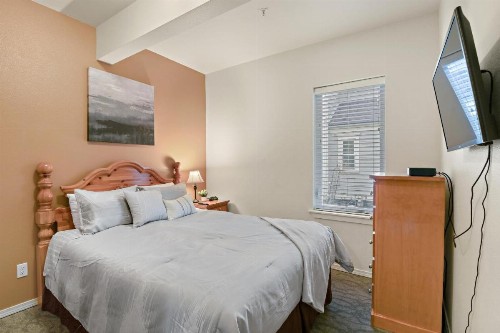 Maple Leaf Manor Furnished Apartments - image 22