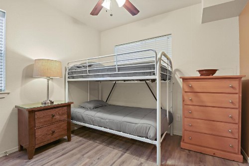 Maple Leaf Manor Furnished Apartments - image 23