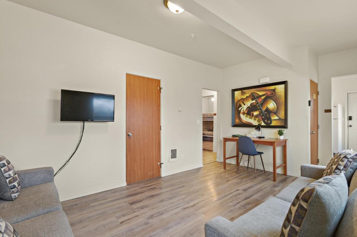 Maple Leaf Manor Furnished Apartments - image 7