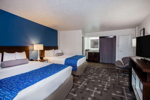 Baymont by Wyndham Spokane - image 37