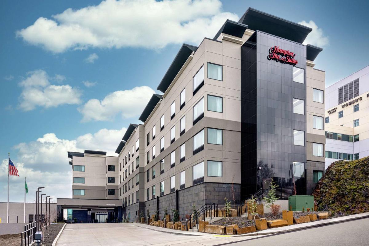 Hampton Inn & Suites Spokane Downtown-South - image 3