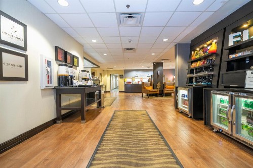 Hampton Inn by Hilton Spring Hill - image 19