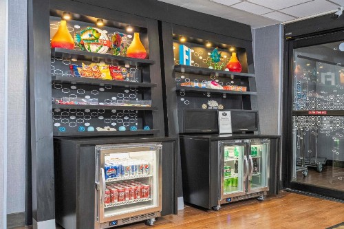 Hampton Inn by Hilton Spring Hill - image 27