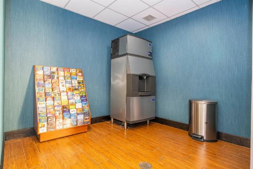 Hampton Inn by Hilton Spring Hill - image 30