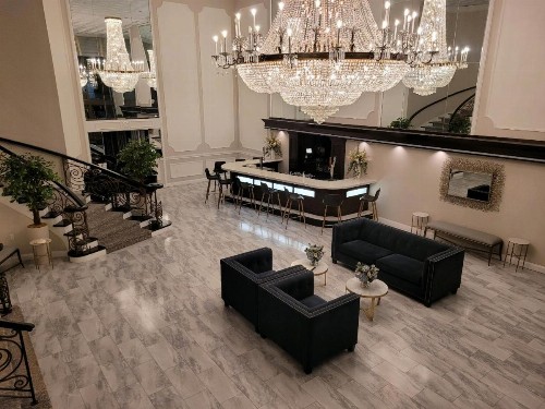Doolan's Shore Club - image 4