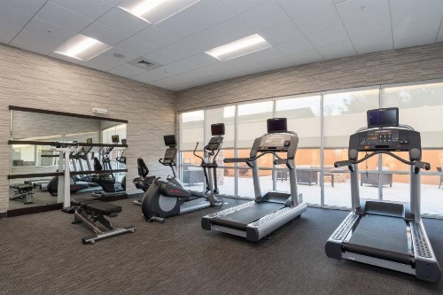 Courtyard by Marriott Fayetteville Fort Bragg/Spring Lake - image 2