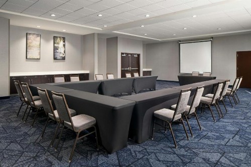Courtyard by Marriott Fayetteville Fort Bragg/Spring Lake - image 4