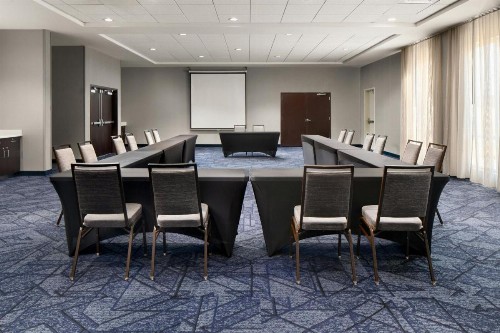 Courtyard by Marriott Fayetteville Fort Bragg/Spring Lake - image 7