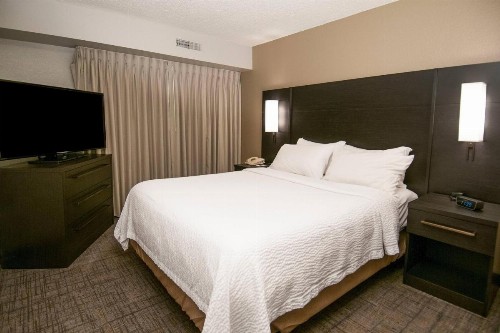 Residence Inn by Marriott Springdale - image 9