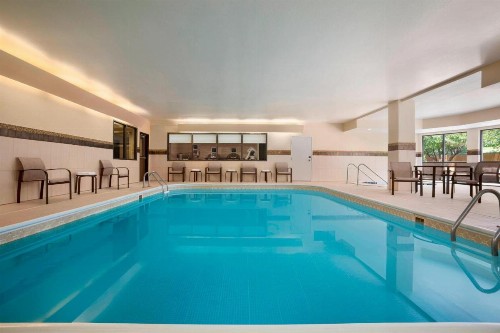 Courtyard by Marriott Springfield - image 1