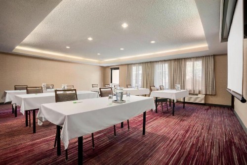 Courtyard by Marriott Springfield - image 27