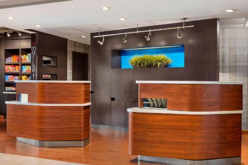 Courtyard by Marriott Springfield - image 4