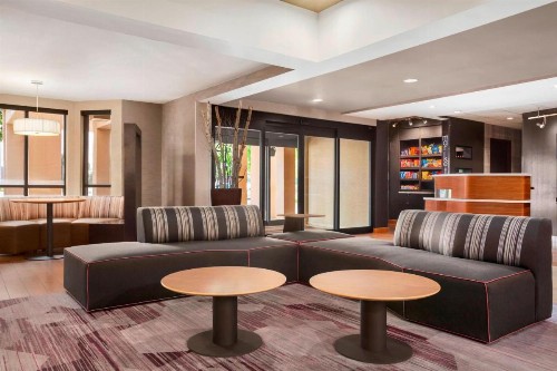 Courtyard by Marriott Springfield - image 5