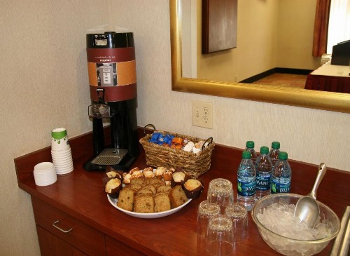 Hampton Inn & Suites Springfield SW - image 25