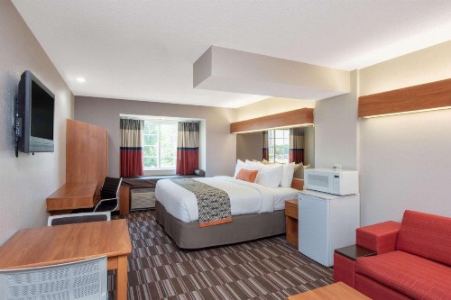 Microtel Inn & Suites by Wyndham Springfield - image 27