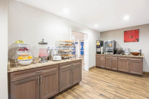 Microtel Inn & Suites by Wyndham Springfield - image 30