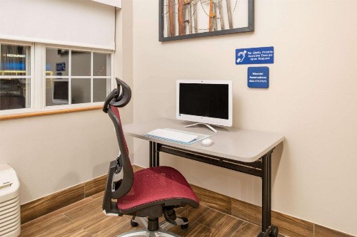 Microtel Inn & Suites by Wyndham Springfield - image 37