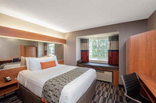 Microtel Inn & Suites by Wyndham Springfield - image 38