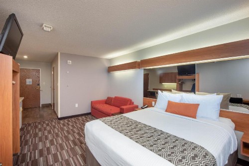 Microtel Inn & Suites by Wyndham Springfield - image 48
