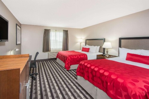 Ramada by Wyndham Springfield North - image 3