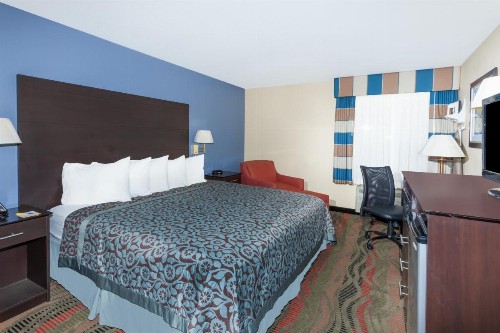 Days Inn by Wyndham Springfield - image 27