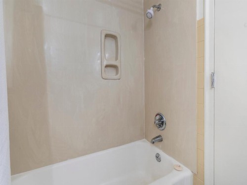 Mansion View Inn & Suites - image 25
