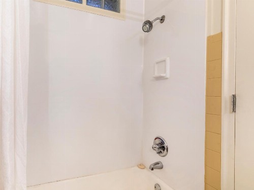 Mansion View Inn & Suites - image 50