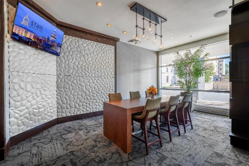 State House Inn - image 12
