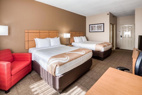 Quality Inn & Suites Springfield - image 43