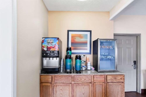 Quality Inn & Suites Springfield - image 5