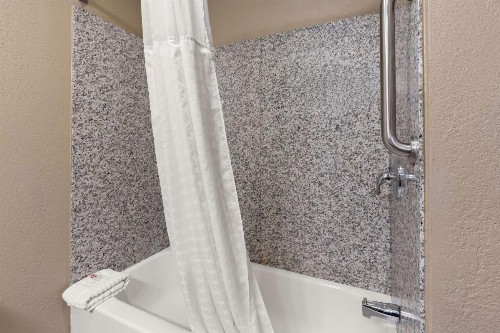Comfort Inn & Suites Springfield I-55 - image 17