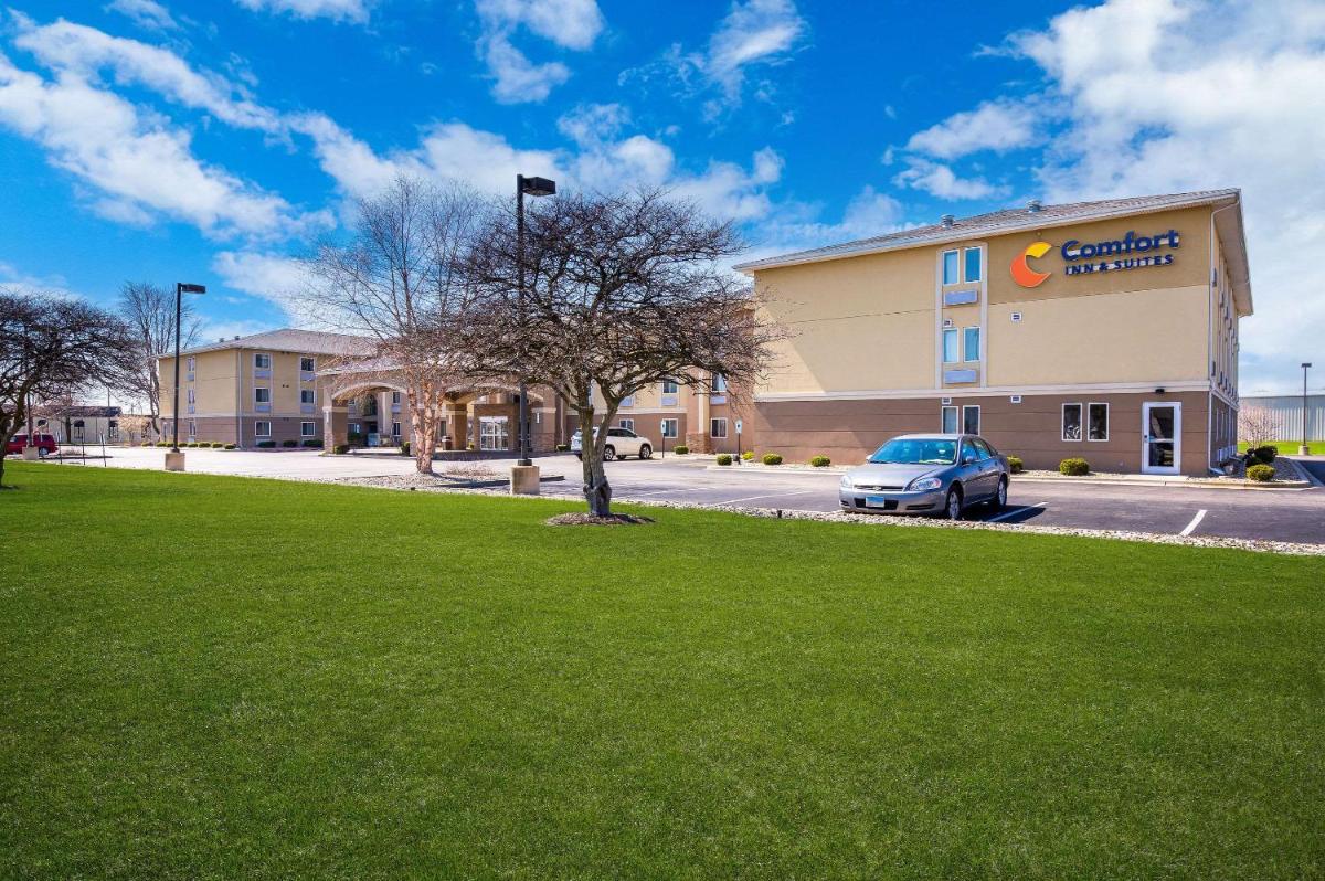 Comfort Inn & Suites Springfield I-55 - image 2