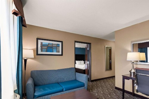 Comfort Inn & Suites Springfield I-55 - image 23