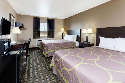 Super 8 by Wyndham Springfield East - image 13