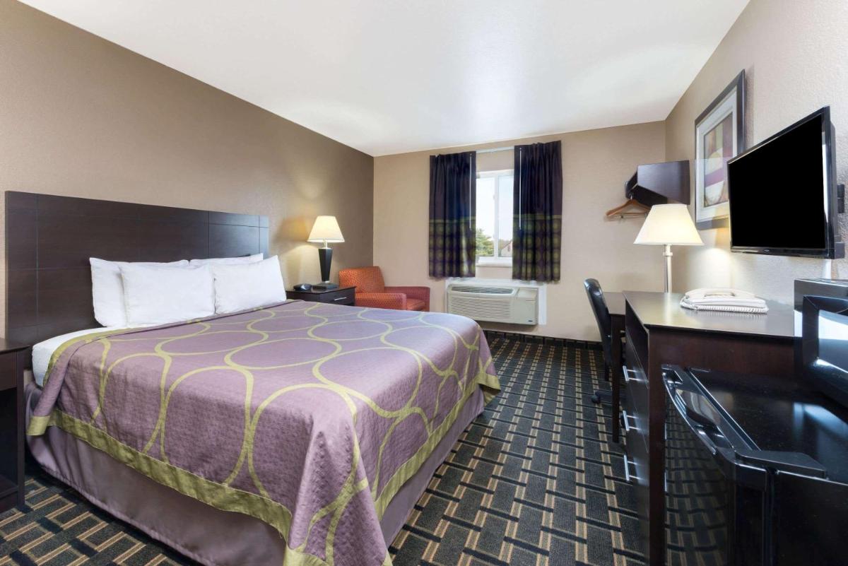 Super 8 by Wyndham Springfield East - image 5