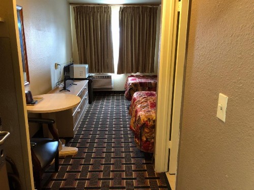 Midtown Inn - image 14