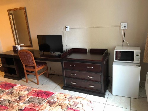 Midtown Inn - image 19