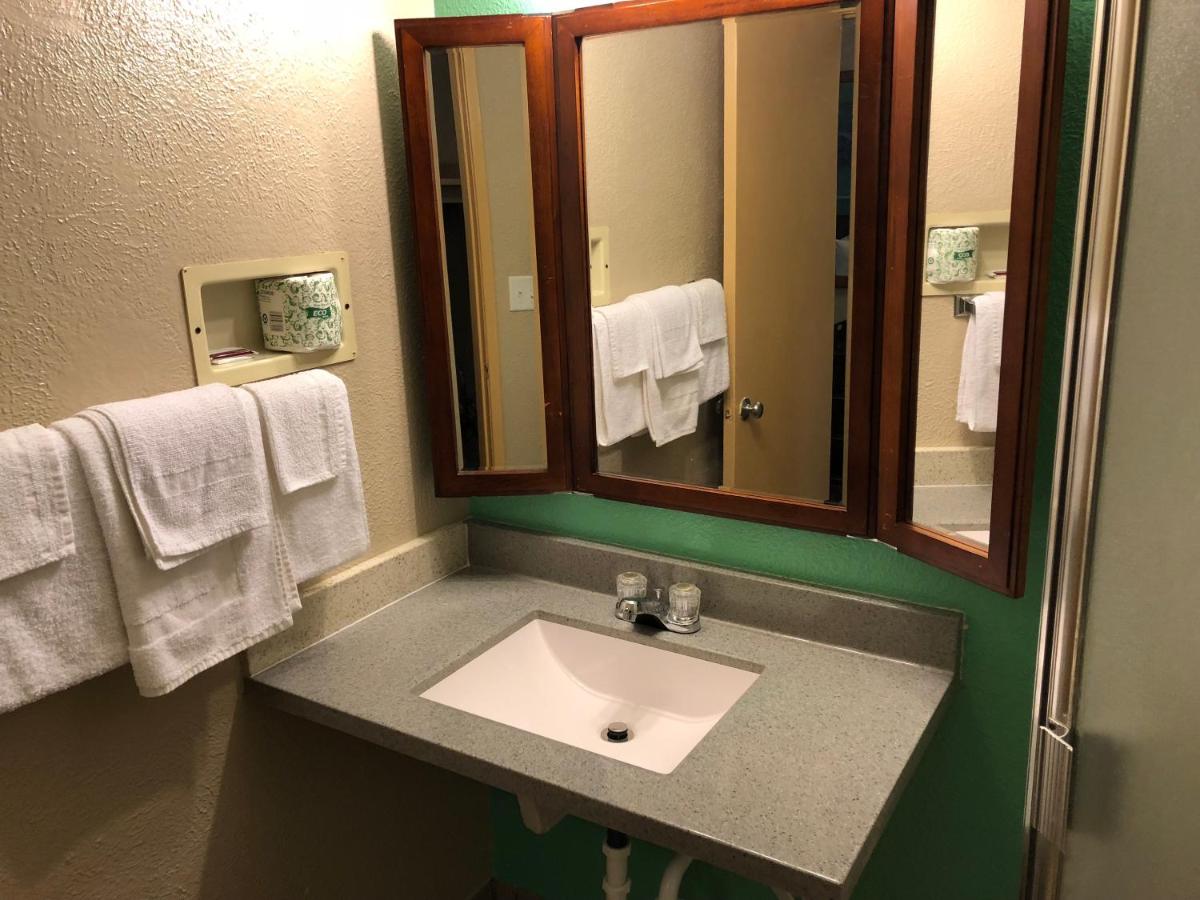Midtown Inn - image 3