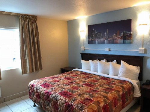 Midtown Inn - image 4